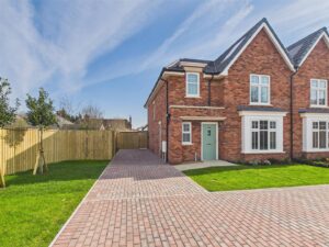 Centurion Place, Great Boughton, Chester