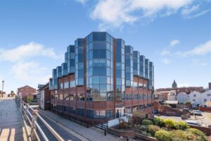 28 Centurion House, Chester