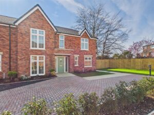 Centurion Place, Great Boughton, Chester