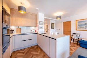 28 Centurion House, Chester