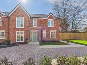 Centurion Place, Great Boughton, Chester