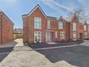 Centurion Place, Great Boughton, Chester